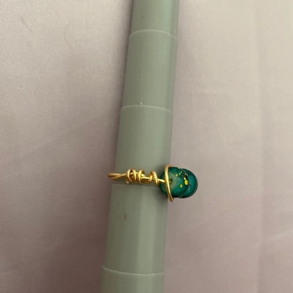 wire ring - Picture 3 of 4